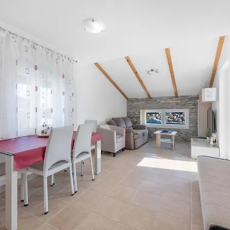 With Parking Space Losinj, Losinj - 25347 Appartamento