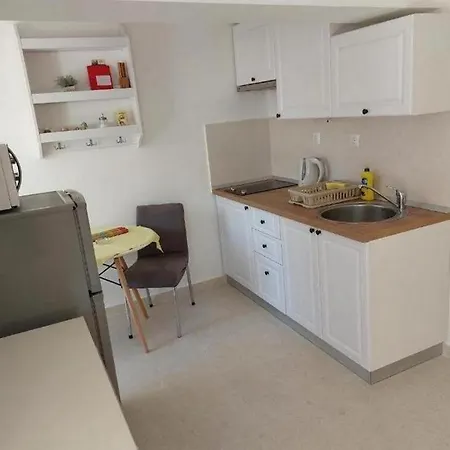 Appartamento With Parking Space Losinj, Losinj - 25347