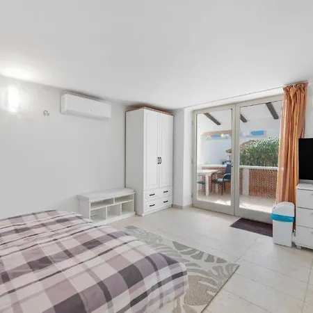 Apartment With Parking Space Losinj, Losinj - 25347 Mali Lošinj