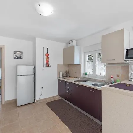 With Parking Space Losinj, Losinj - 25347 Appartement