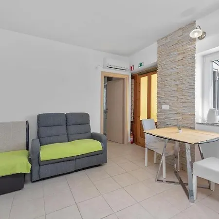 With Parking Space Losinj, Losinj - 25347 Apartment *